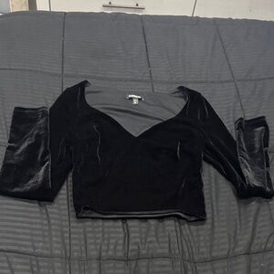 Express Black Velvet V-Neck Long Sleeve Crop Top